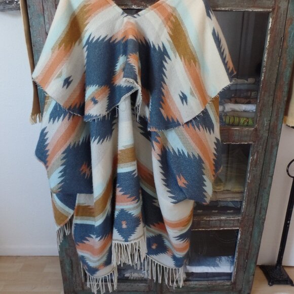 Free People Jacket/Poncho Native Print OS - Picture 3 of 7